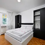 Casa Vitter - With Garage, Appartement Merano