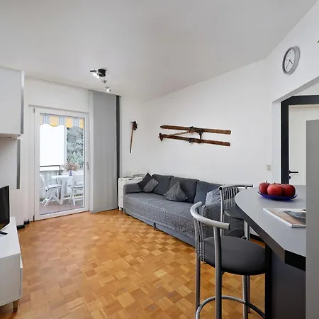 Casa Vitter - With Garage, Merano