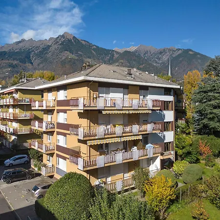 Casa Vitter - With Garage, Daire Merano