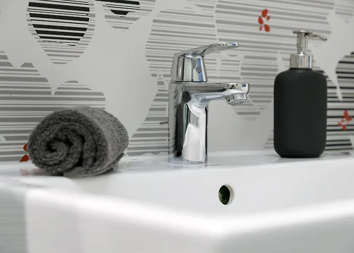 Casa Vitter - With Garage,